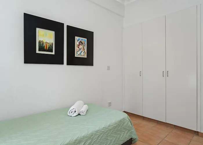 Zina By Ezoria Villa