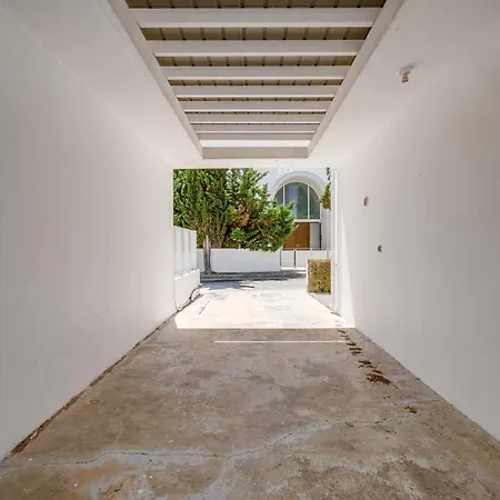 Zina By Ezoria * Meneou